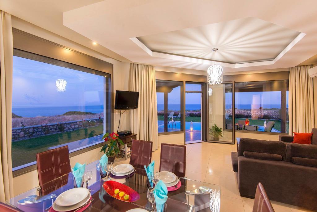 Olga Luxury Front Villas Villaer *